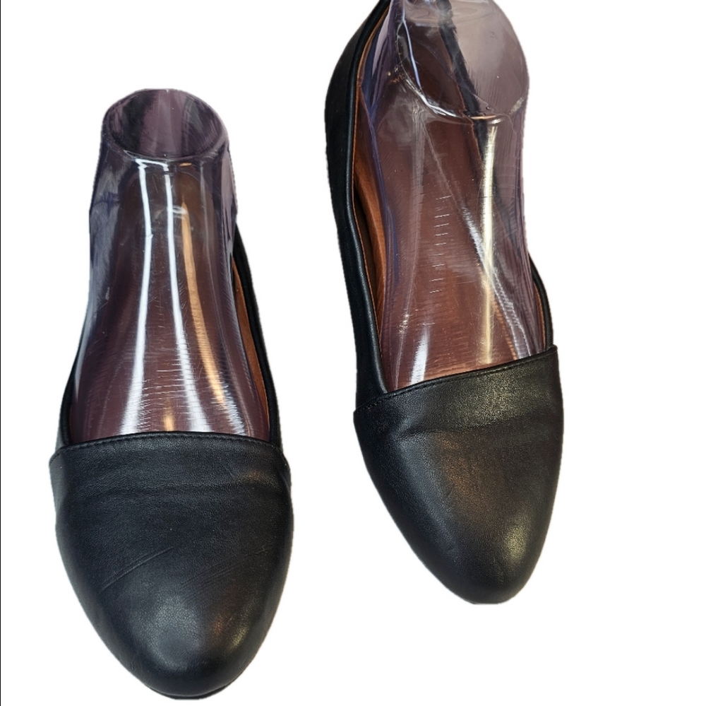 Marbella Black Vegan Leather Flats. Women's Size 8.5